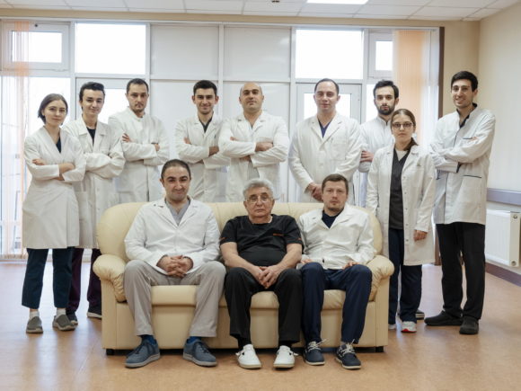 Давид Назарян и Арбак Хачатрян запатентовали новую методику лечения рака языка